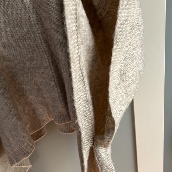 Like New Knit Poncho OS - Picture 6 of 6